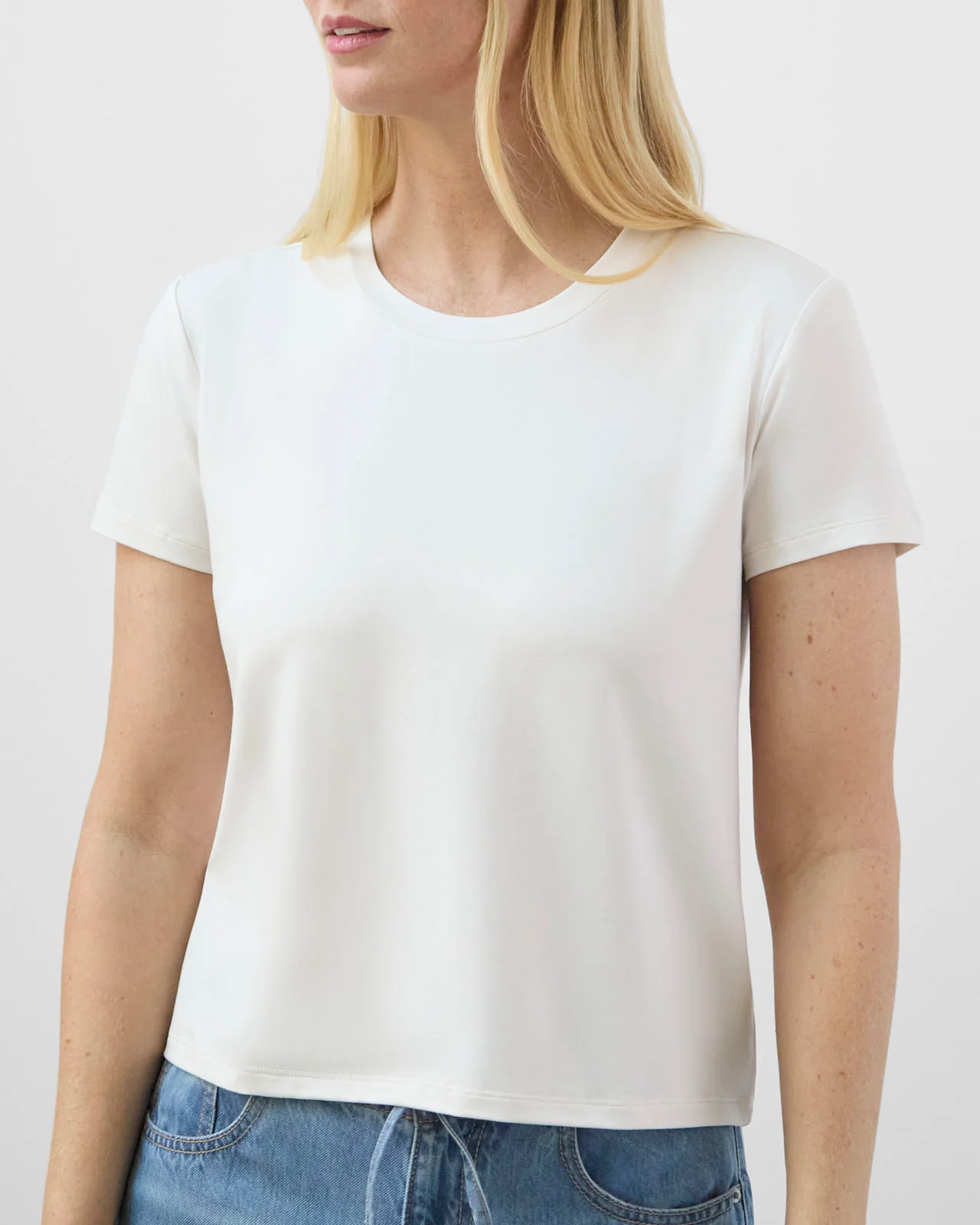 Tyra Crewneck Tee - Image 4
