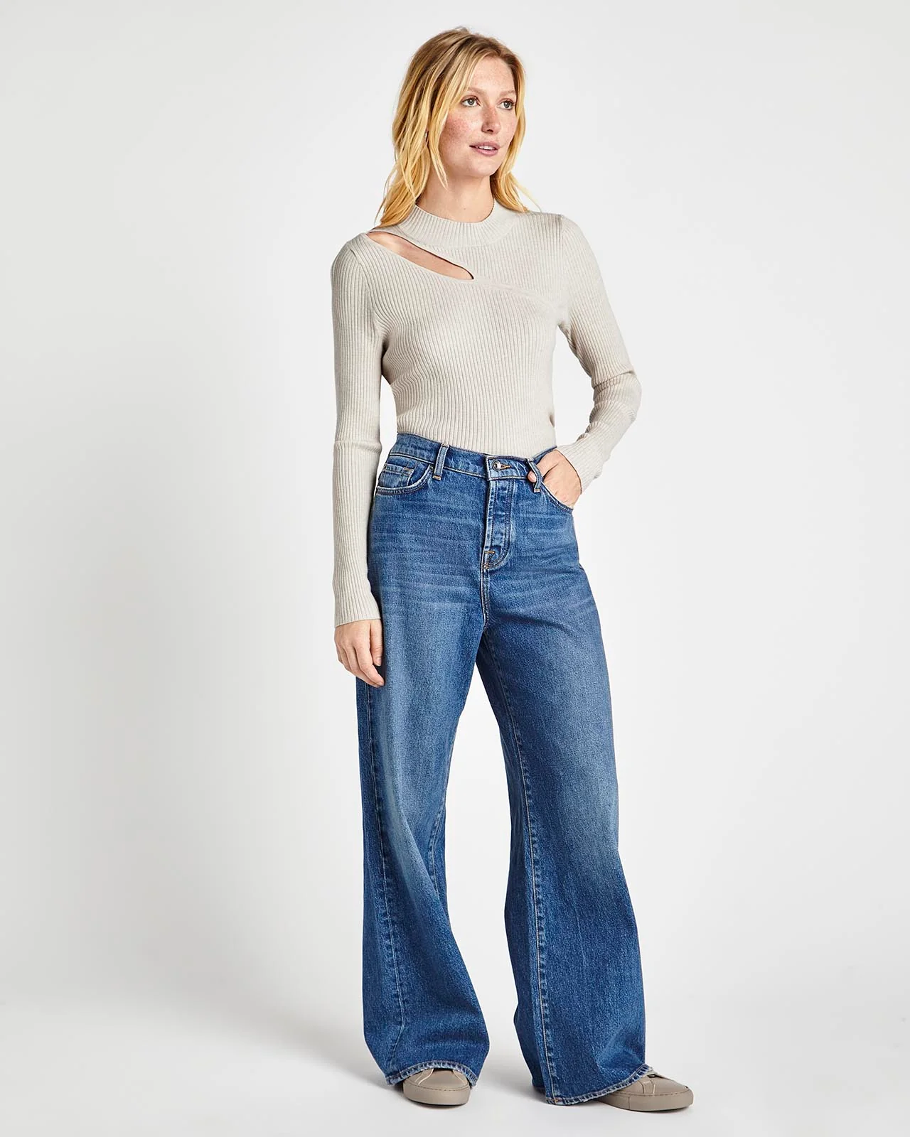 Valentina Cutout Sweater - Image 15
