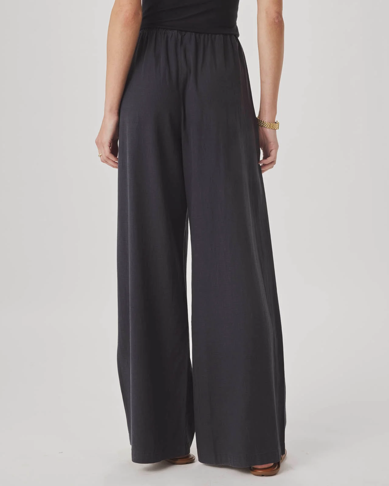 Valerie Pant - Image 15