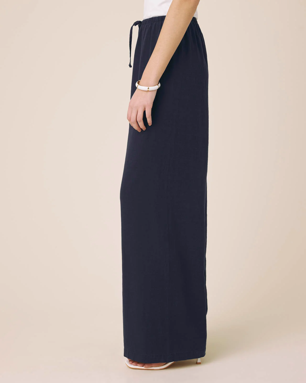 Valerie Pant - Image 24